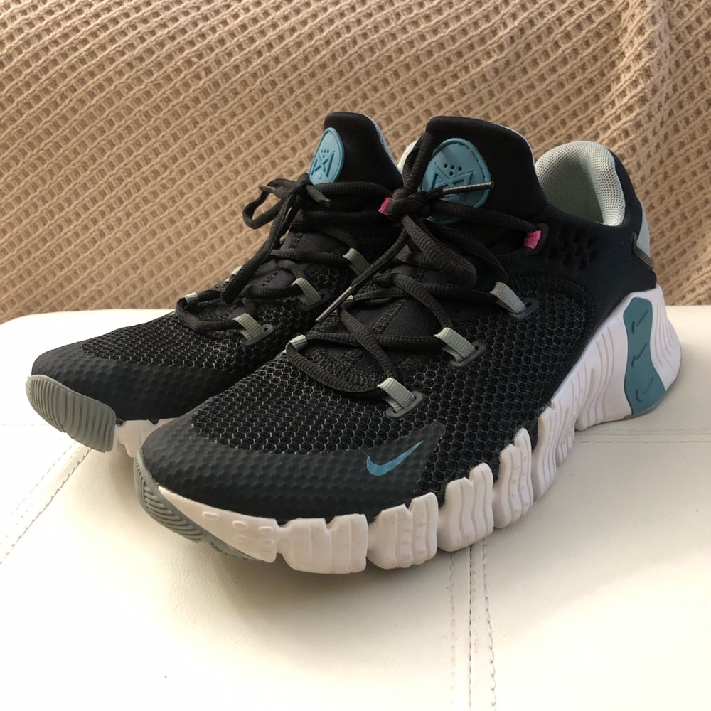 NIKE FREE METCON 4